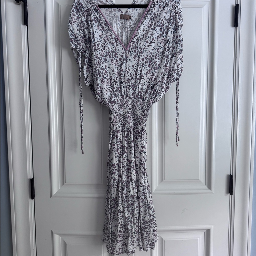 Elegant Leopard Print Midi Dress